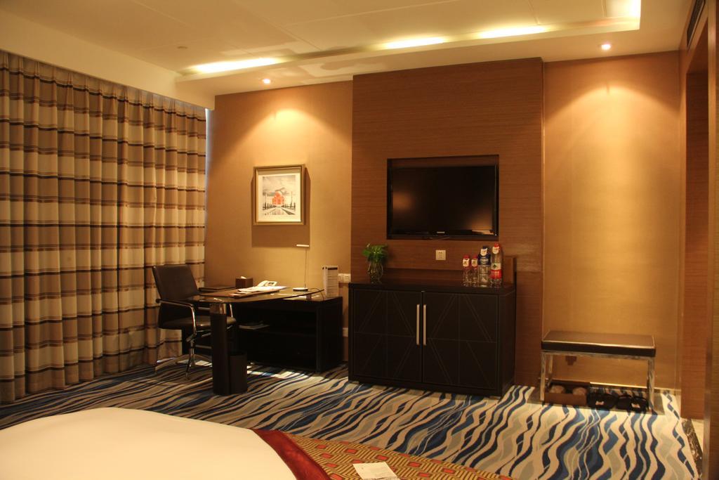 Brigh Radiance Hotel เยียนไถ ภายนอก รูปภาพ
